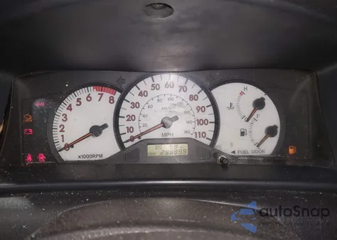 2004 Toyota Corolla S z USA, uszkodzony, nr VIN 2T1BR32E64C309542